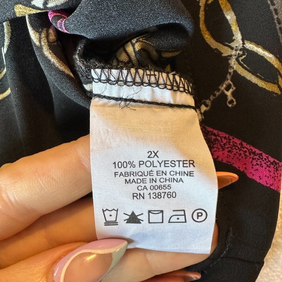 Tank Style Blouse Black with chain design - Picture 5 of 6